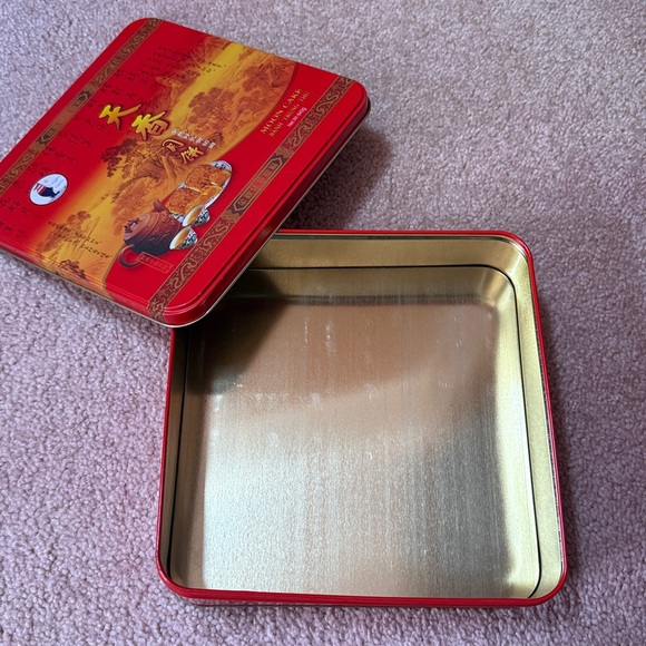 🔥10/$15 Mooncake Tin Box - Picture 2 of 3